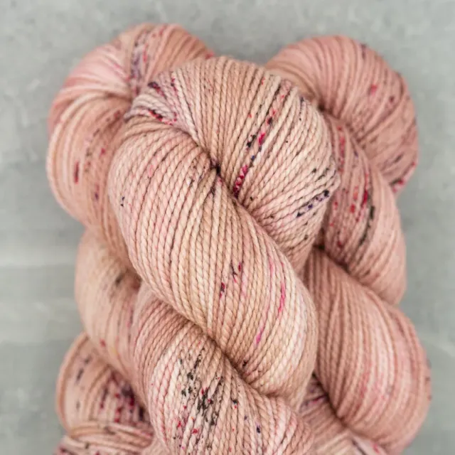 Madelinetosh Farm Twist DK-Garn Copper Pink Merino 205m