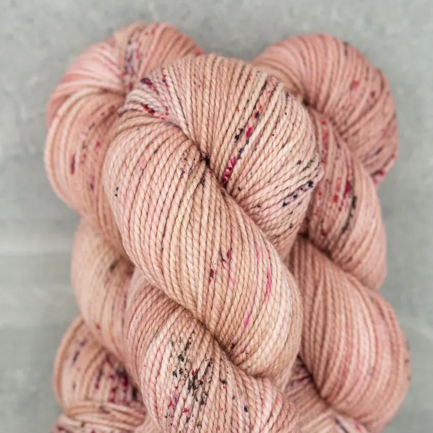 Madelinetosh Farm Twist DK-Garn Copper Pink Merino 205m