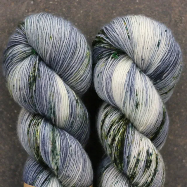 Madelinetosh Tosh Merino Light Mountains Are Calling Wolle