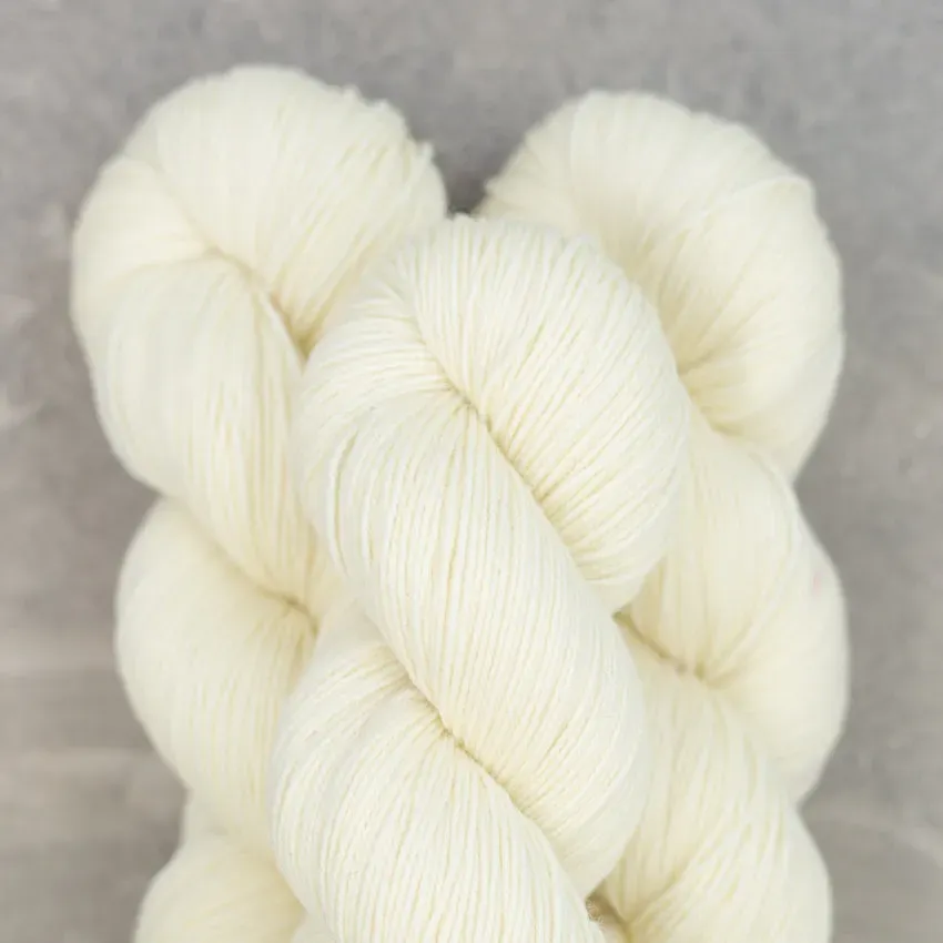 Madelinetosh Twist Light Natural Wolle 384m ungefärbt