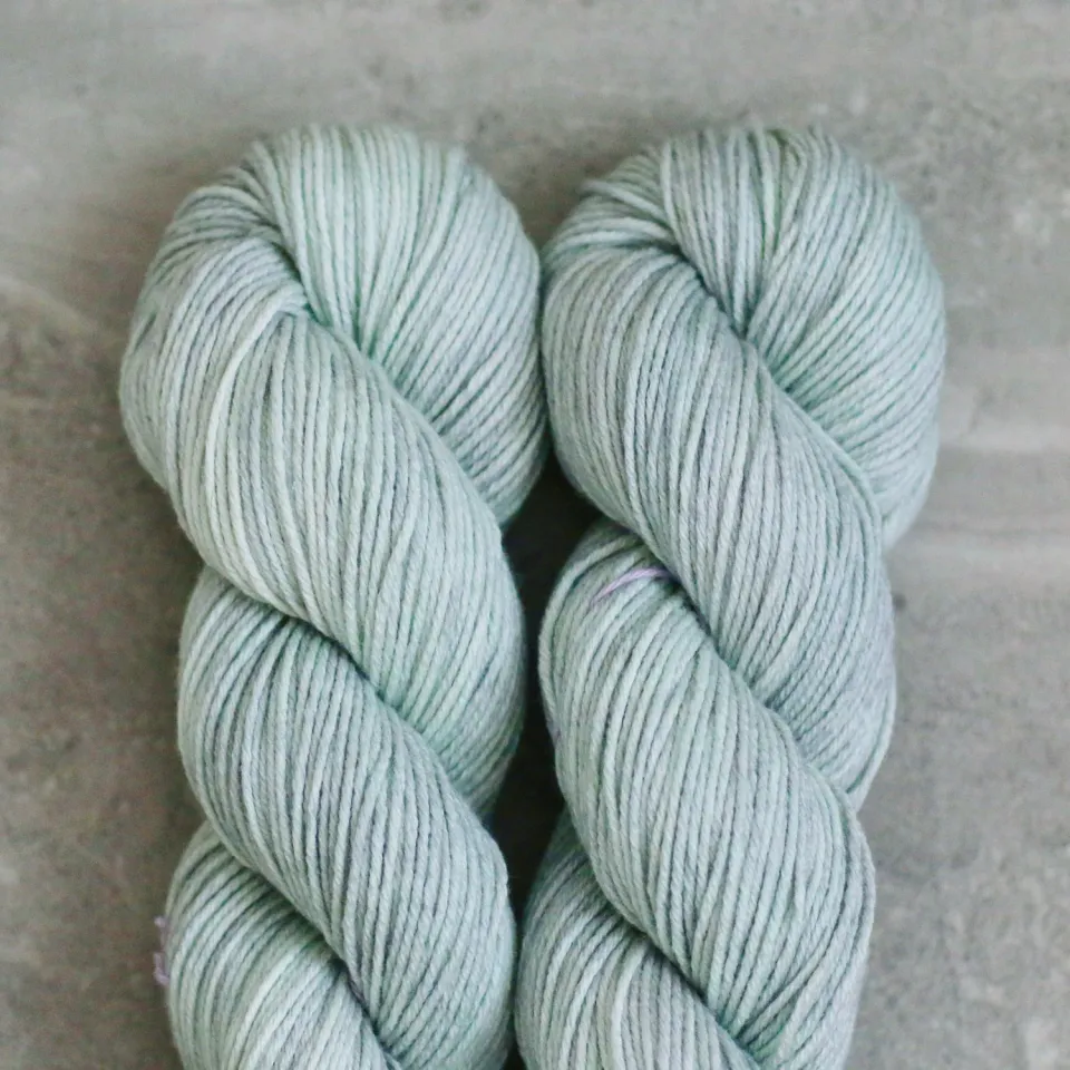 Madelinetosh Tosh Wool + Cotton Celadon Wolle 100g DK Merino-Baumwolle