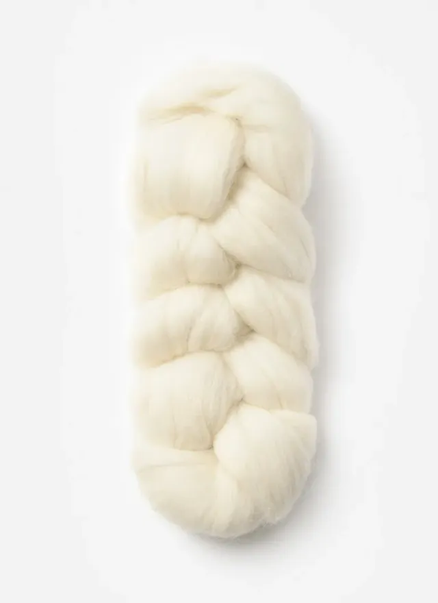 Blue Sky Fibers Brushed Suri Handspin Roving Spinnfaser Beutel
