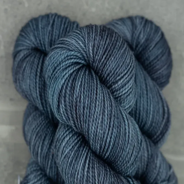 Madelinetosh Farm Twist Dr Zhivagos Sky DK-Garn 205m