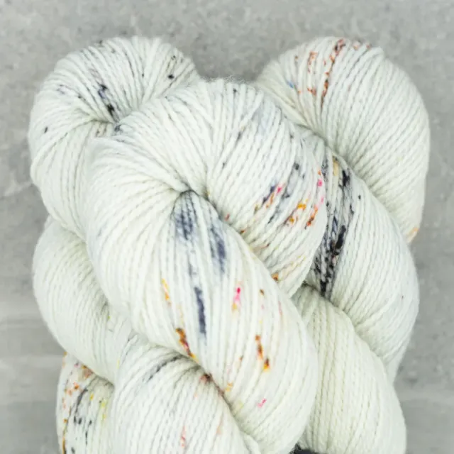 Madelinetosh Farm Twist Horn DK Wolle 205m Superwash