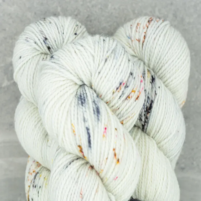 Madelinetosh Farm Twist Horn DK Wolle 205m Superwash