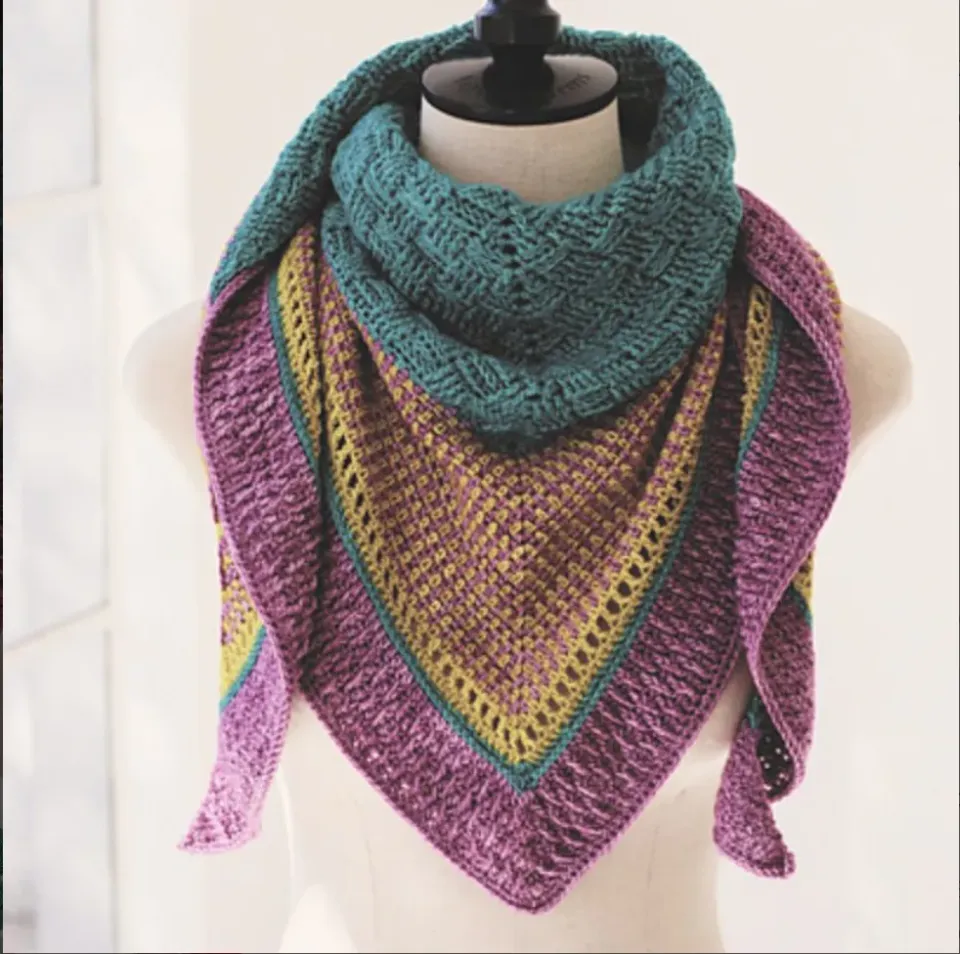 Cowgirlblues Girls Night Out Shawl Häkelset Merino Twist 300g