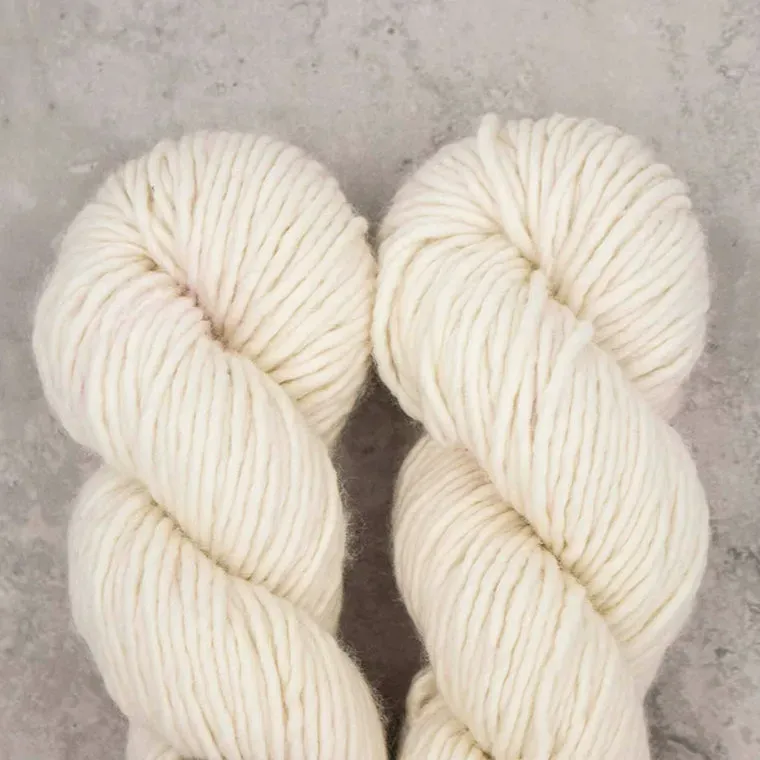 Madelinetosh ASAP Garn Natur ungefärbt Super Bulky