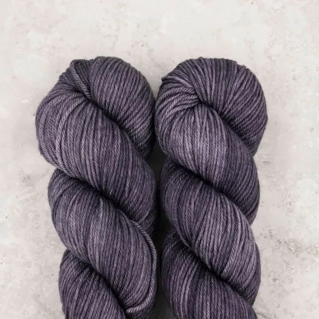 Madelinetosh Tosh DK Composition Book Gray Wolle