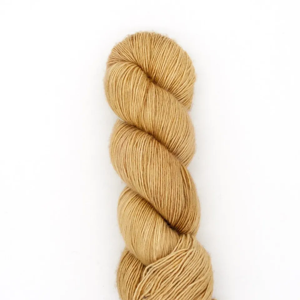 Madelinetosh Tosh Merino Light Faded Chinos Wolle 384m