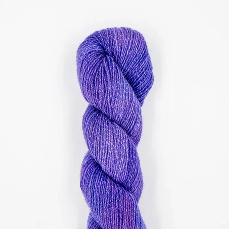 Madelinetosh Tosh Pebble Venus in Blue Jeans Garn Sport 25g