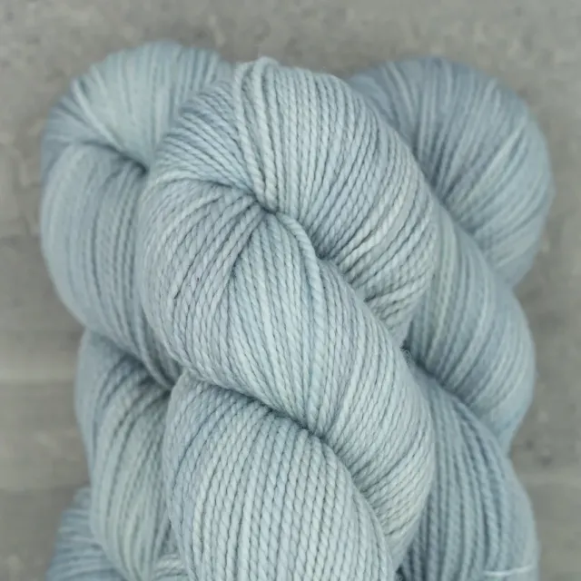 Madelinetosh Farm Twist Moonglow Garn DK Merino