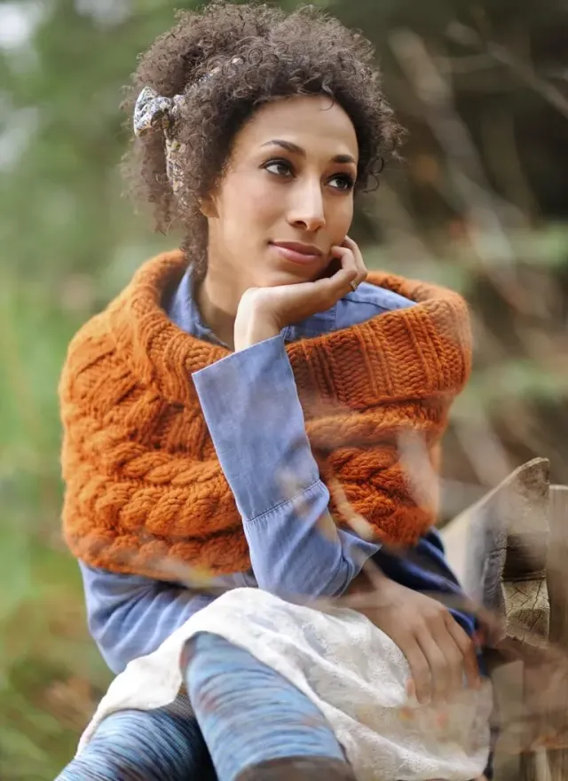 Blue Sky Fibers Classic Compass Cowl Strickanleitung Poncho PDF