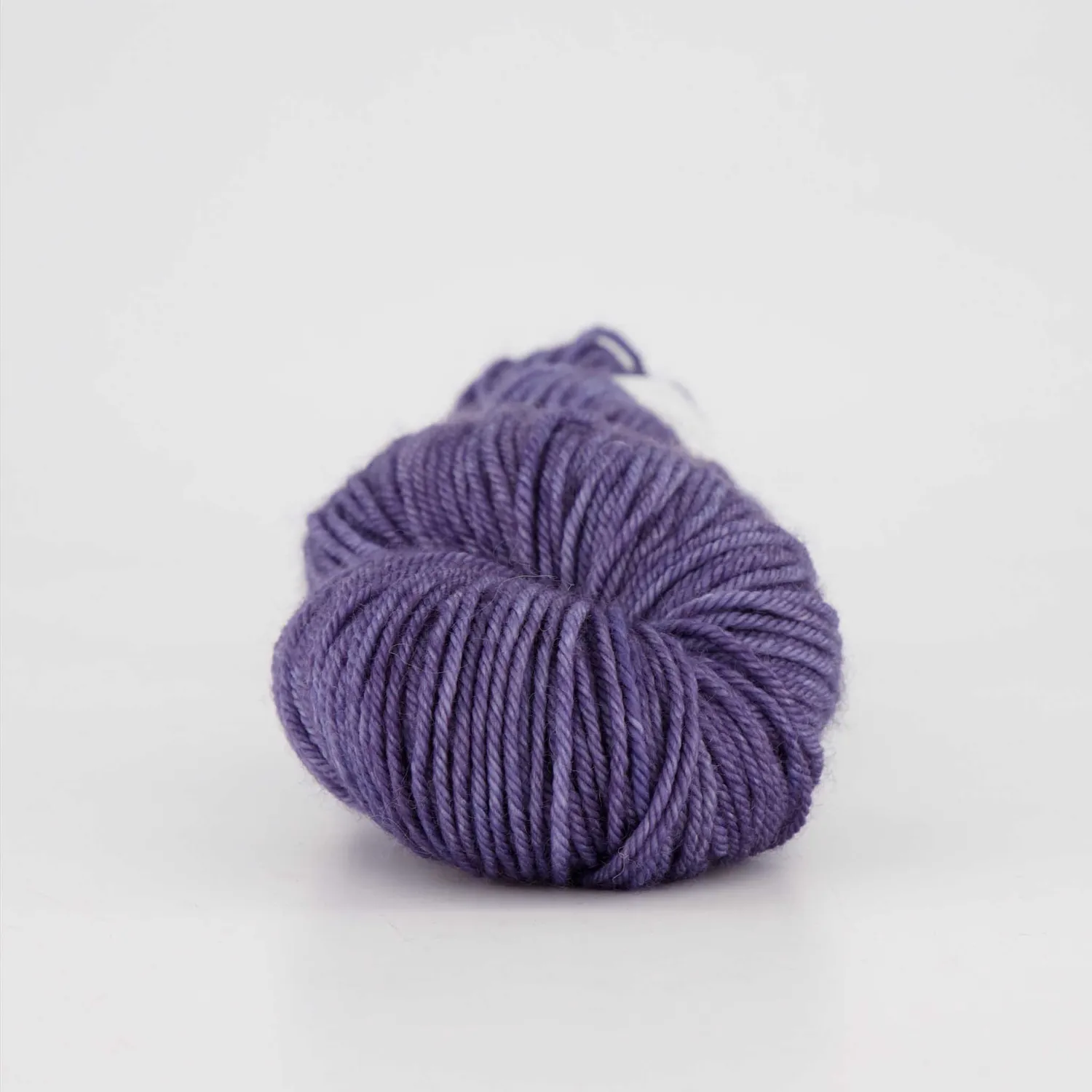 Cowgirlblues Merino DK Aubergine Wolle handgefärbt