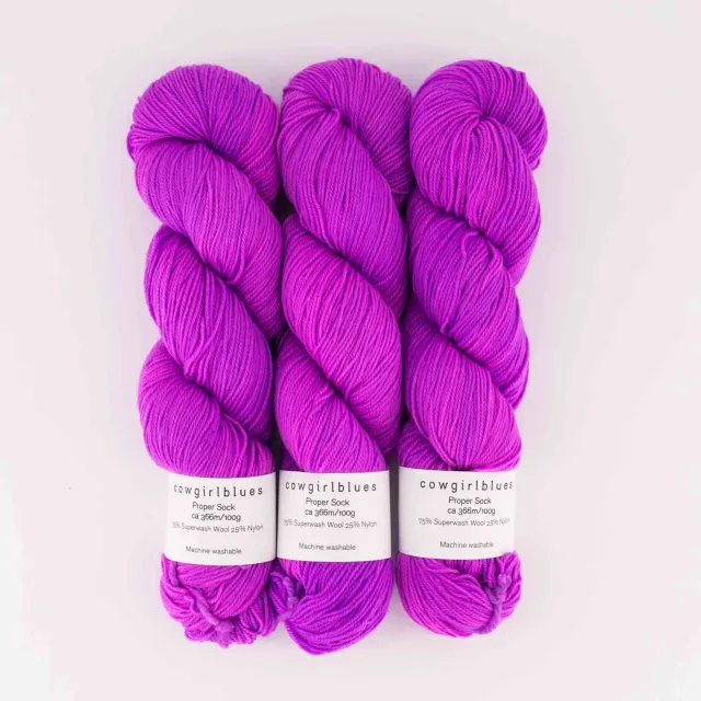 Cowgirlblues Proper Sock African Violet Sockenwolle 100g