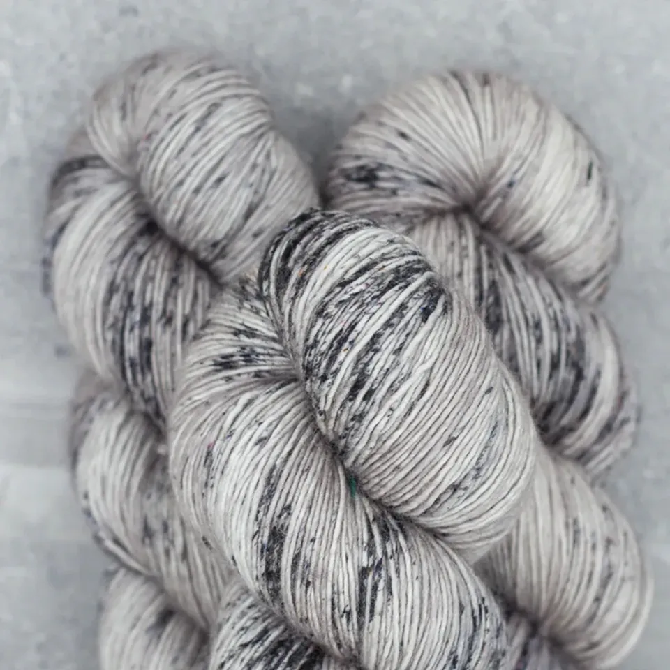 Madelinetosh Tosh Vintage Astrid Grey Optic Wolle 182m