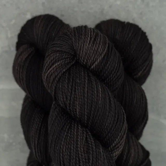 Madelinetosh Farm Twist Wolle Horror Hostess 205m