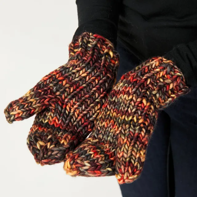 Madelinetosh Poppy Mittens Kit Strickset Superb Merino