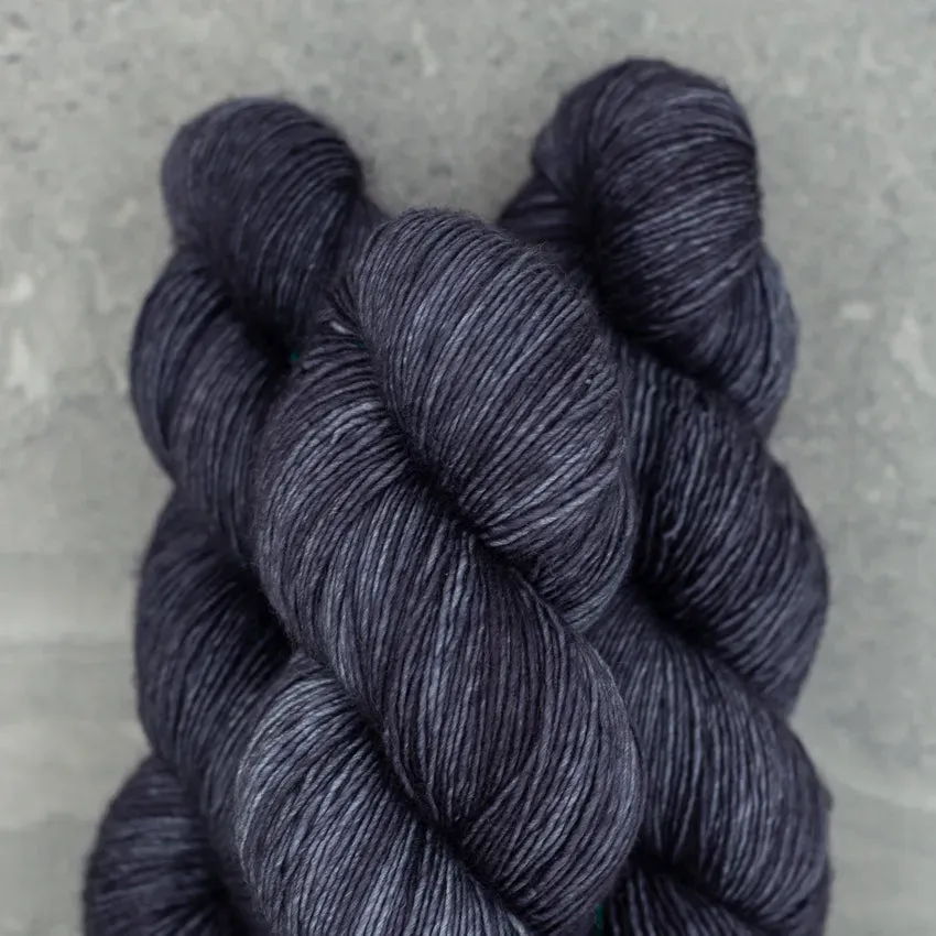Madelinetosh Tosh Merino Light Dirty Panther Wolle 384m