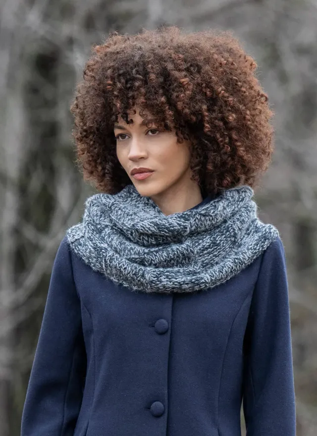 Blue Sky Fibers Classic Calypso Cowl Strickanleitung Karo