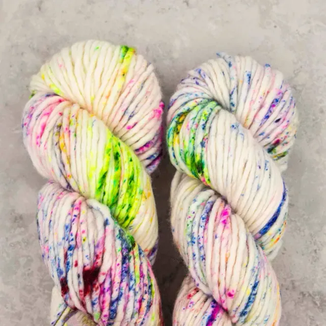 Madelinetosh ASAP Umbrella Sky Wolle 82m Super Bulky