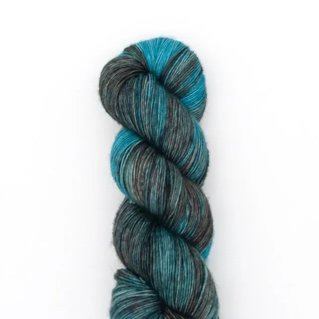 Madelinetosh Tosh Merino Light Chicory Wolle 384m Singleply