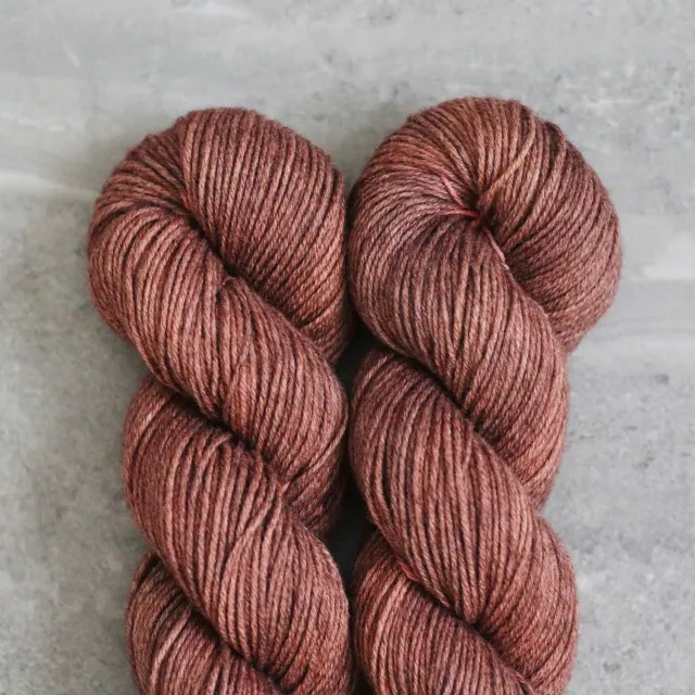 Madelinetosh Tosh Wool + Cotton Saffron Garn 100g DK