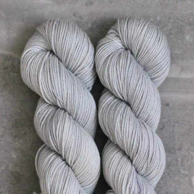 Madelinetosh Tosh Wool + Cotton Silver Fox DK-Garn Merino