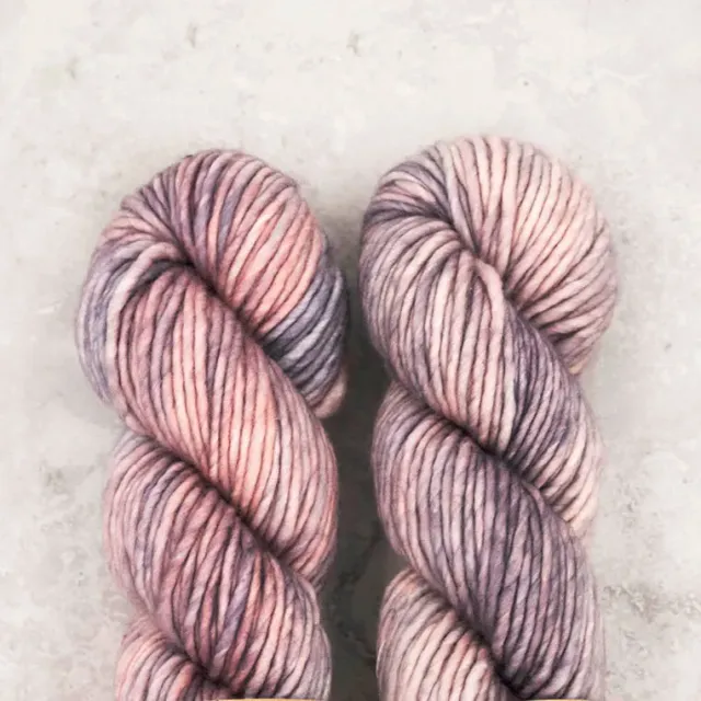 Madelinetosh ASAP Calligraphy Wolle Super Bulky 1 Strang