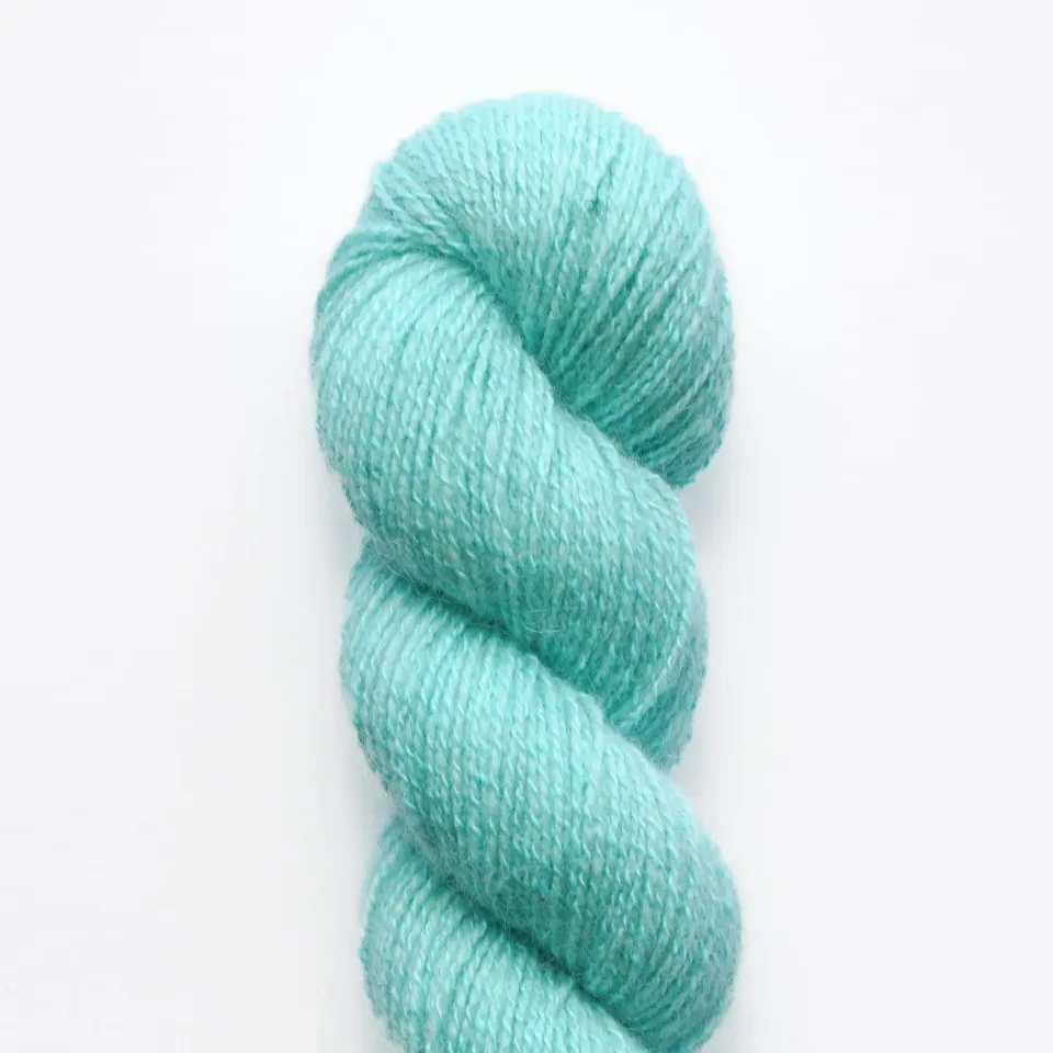 Madelinetosh Tosh Pebble Button Jar Blue Garn Sport