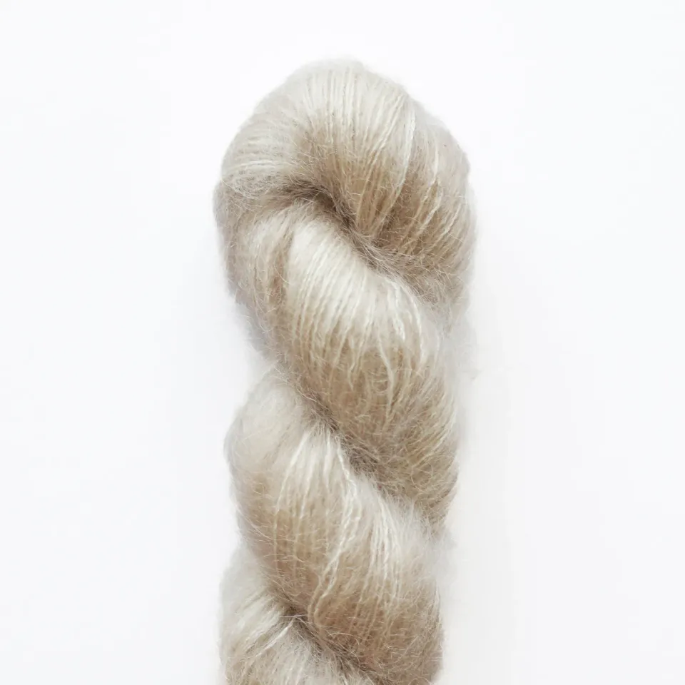 Madelinetosh Tosh Silk Cloud Paper Mohairwolle 302m