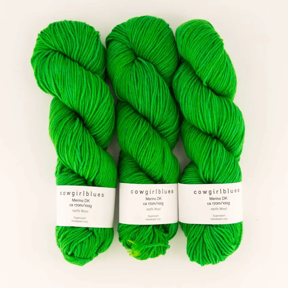 Cowgirlblues Merino DK Wolle Evergreen handgefärbt