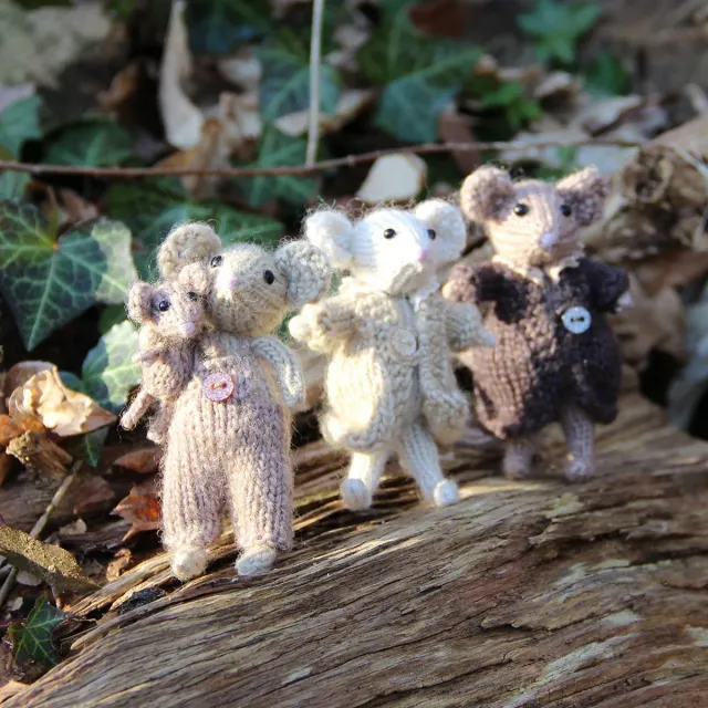 Go Handmade Mice Sisters Strickanleitung NL 10 cm