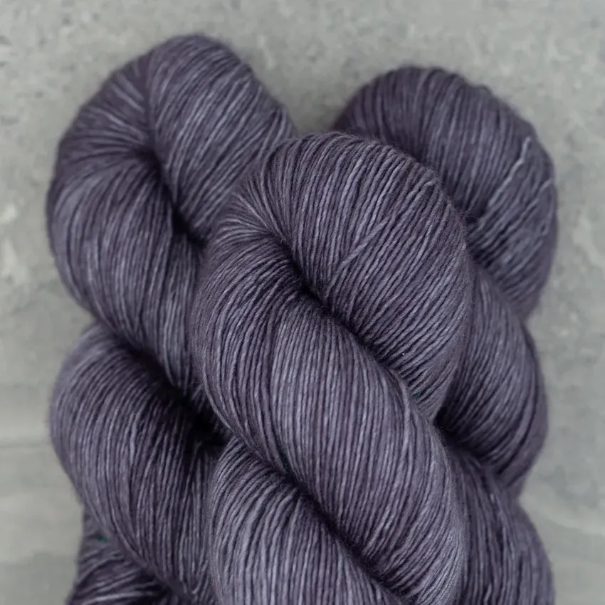 Madelinetosh Tosh Merino Light Wolle Composition Book Gray