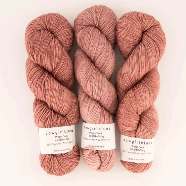 Cowgirlblues Proper Sock Faded Rose Sockenwolle