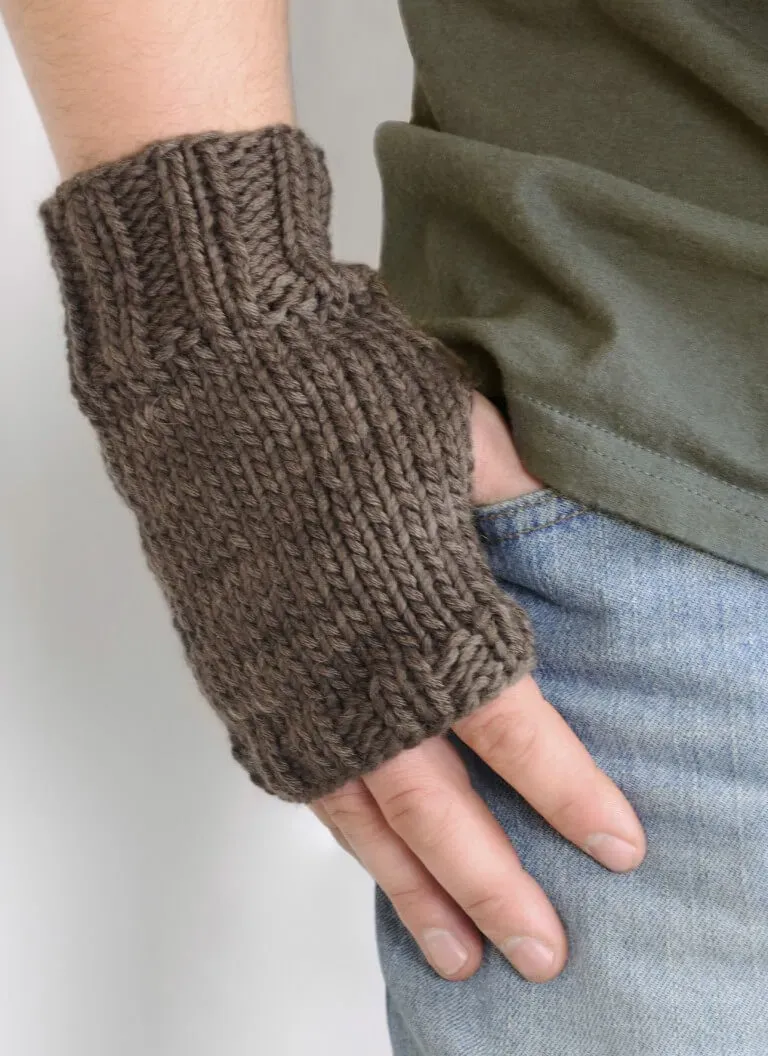 Blue Sky Fibers Classic Series T14 Herren Stulpen Strickanleitung