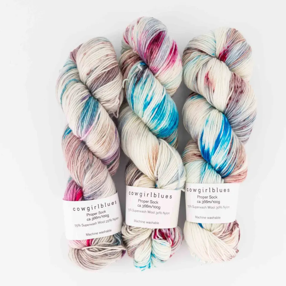 Cowgirlblues Proper Sock Diana Ross Sockenwolle handgefärbt