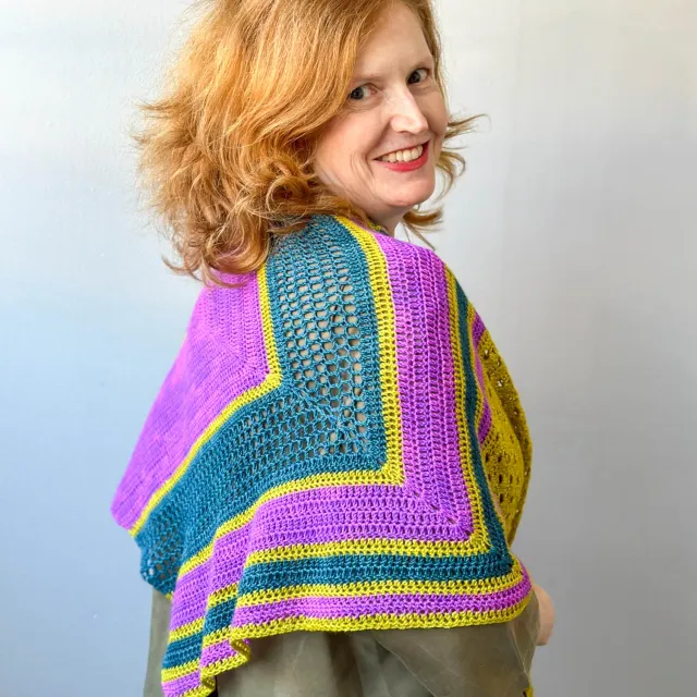 Cowgirlblues Fuchsia Fichu Shawl Bundle Häkelset 300g