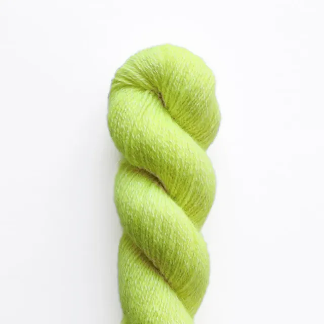 Madelinetosh Tosh Pebble Edison Bulb Garn Sport Seide