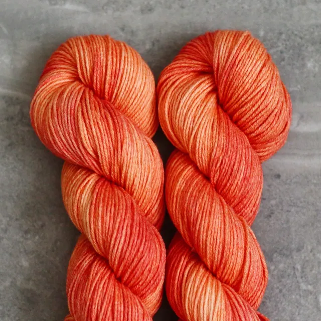 Madelinetosh Wool Cotton Strickgarn GG Loves Orange DK