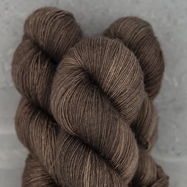 Madelinetosh Tosh Merino Light Wolle Pecan Hull 384m
