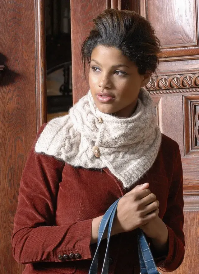 Blue Sky Fibers Classic Cabled Cowl Strickanleitung Zopf