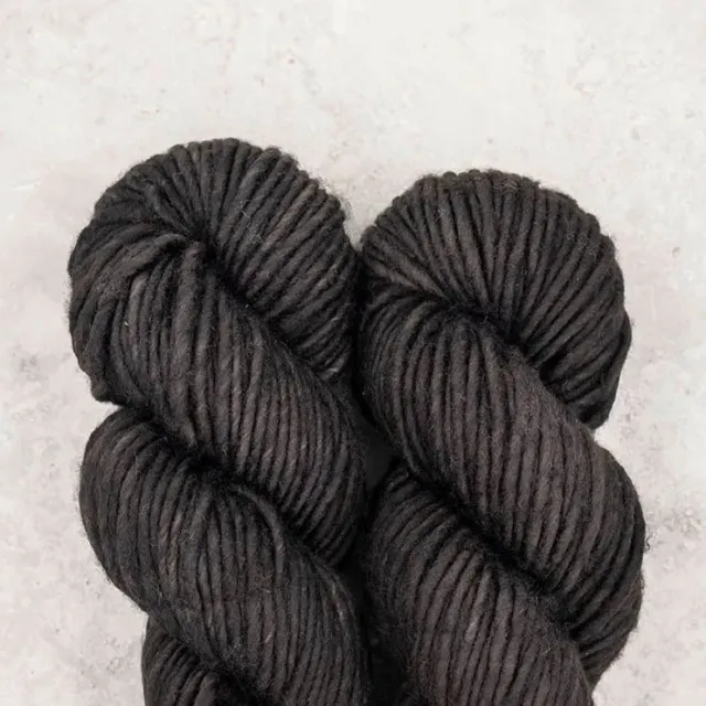 Madelinetosh ASAP Horror Hostess Wolle 82m Bulky