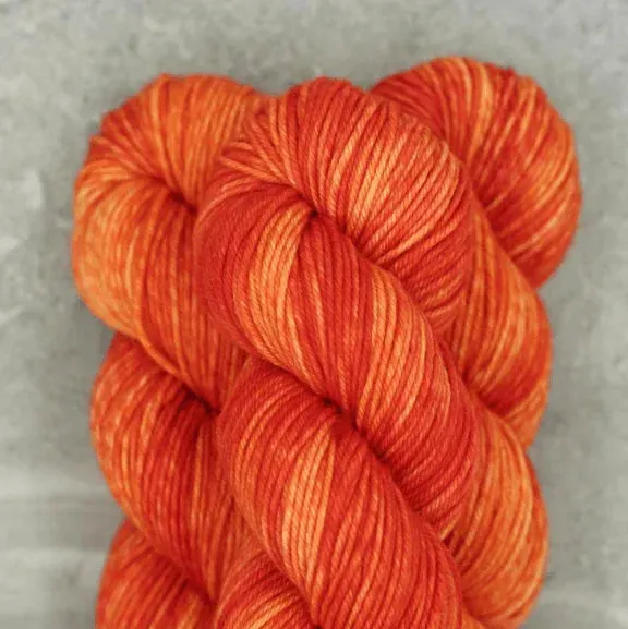 Madelinetosh Twist Light GG Loves Orange Garn 384m Fingering