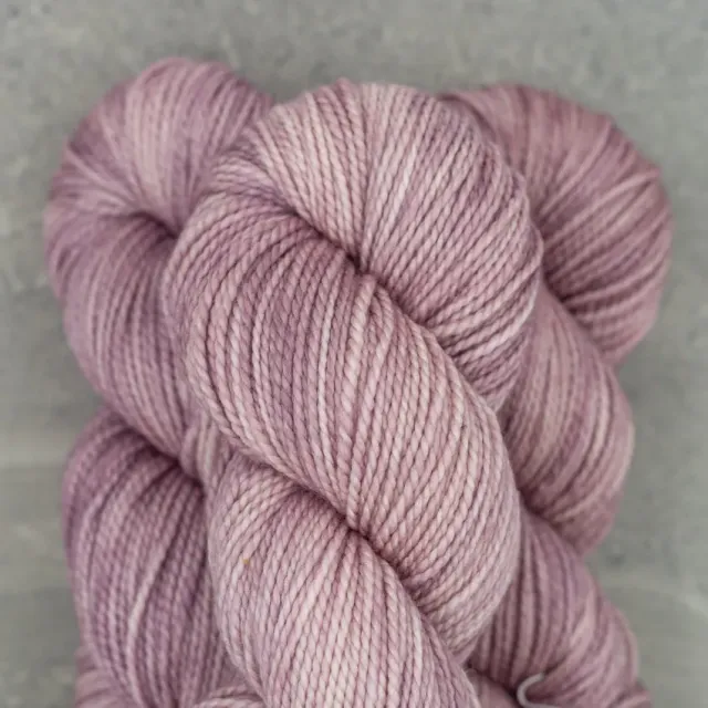 Madelinetosh Farm Twist Star Scatter Garn 205m DK