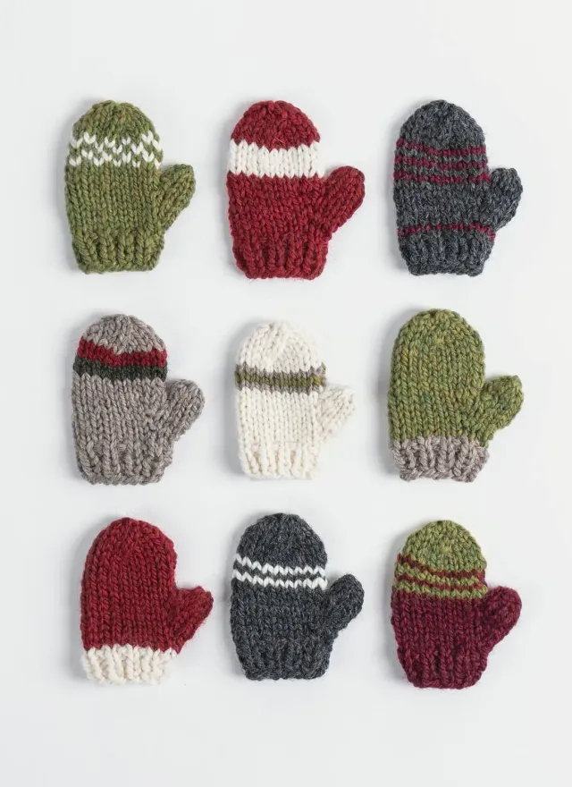 Blue Sky Fibers Holiday Cheer Mini Mitt Handschuh-Deko
