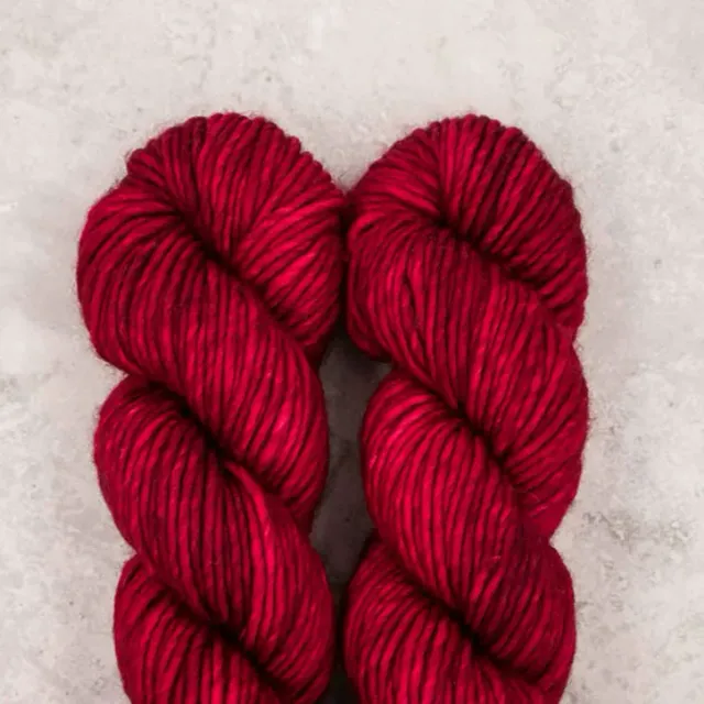 Madelinetosh ASAP Fatal Attraction Wolle Super Bulky