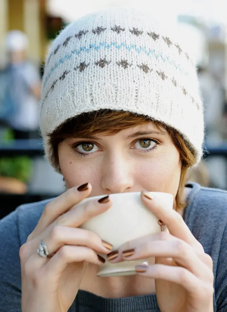 Blue Sky Fibers Java Cloche Strickanleitung Glockenhut Alpaka