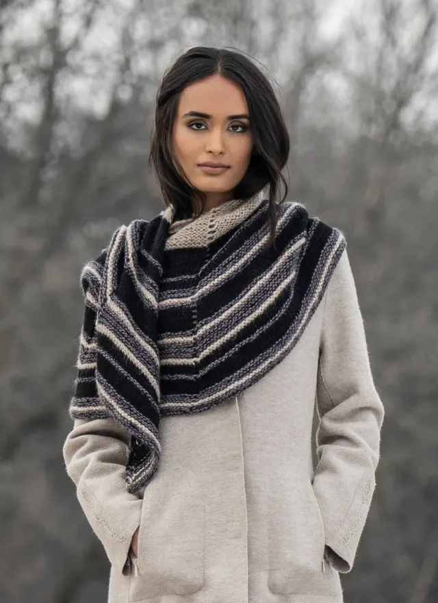 Blue Sky Fibers Classic Series 202439 Rings of Saturn Tuch Anleitung