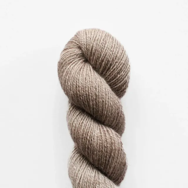 Madelinetosh Tosh Pebble Antique Lace Garn 205m Seide