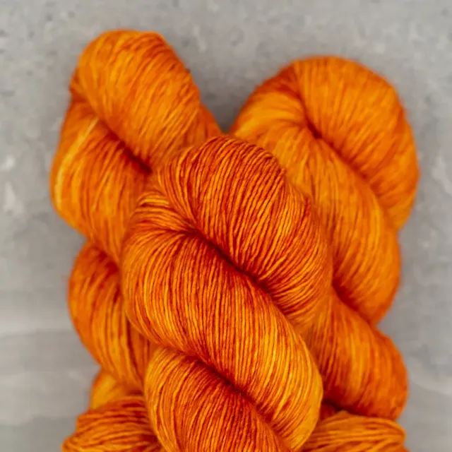 Madelinetosh Tosh Merino Light Citrus Fingeringwolle 384m